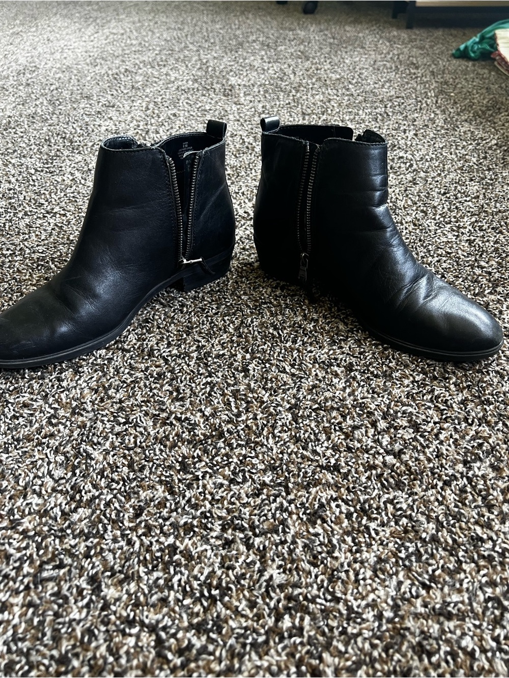 Ralph Lauren Black Leather Pointed Ankle Booties - Picture 5 of 8